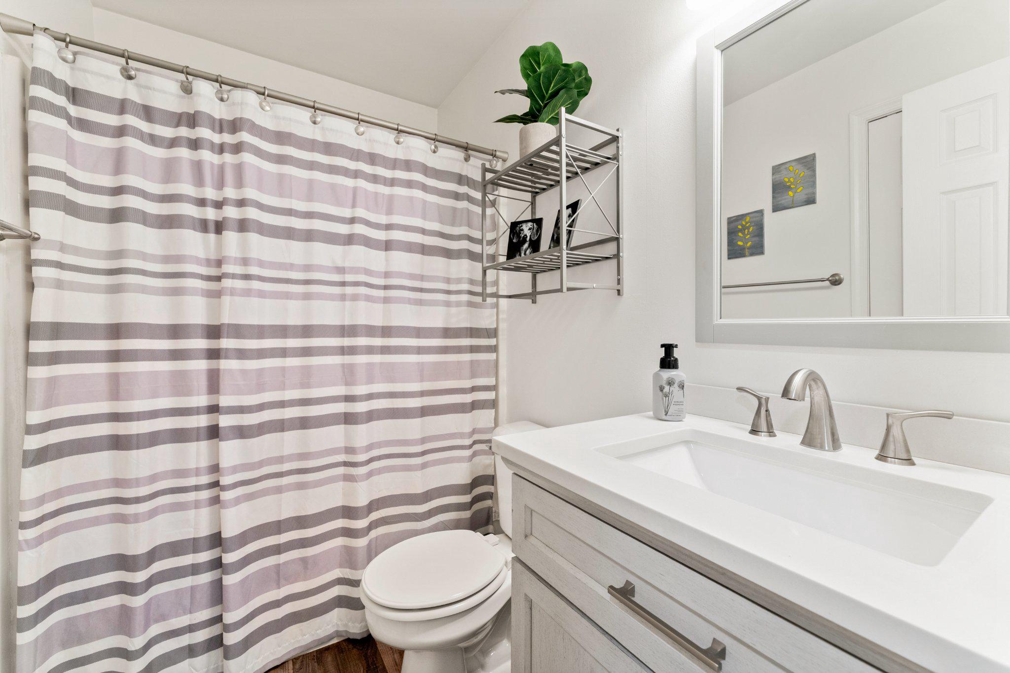 8811 KENT CT, FREDERICKSBURG, Virginia 22408, 5 Bedrooms Bedrooms, ,3 BathroomsBathrooms,Residential,8811 KENT CT,VASP2040968 MLS # VASP2040968