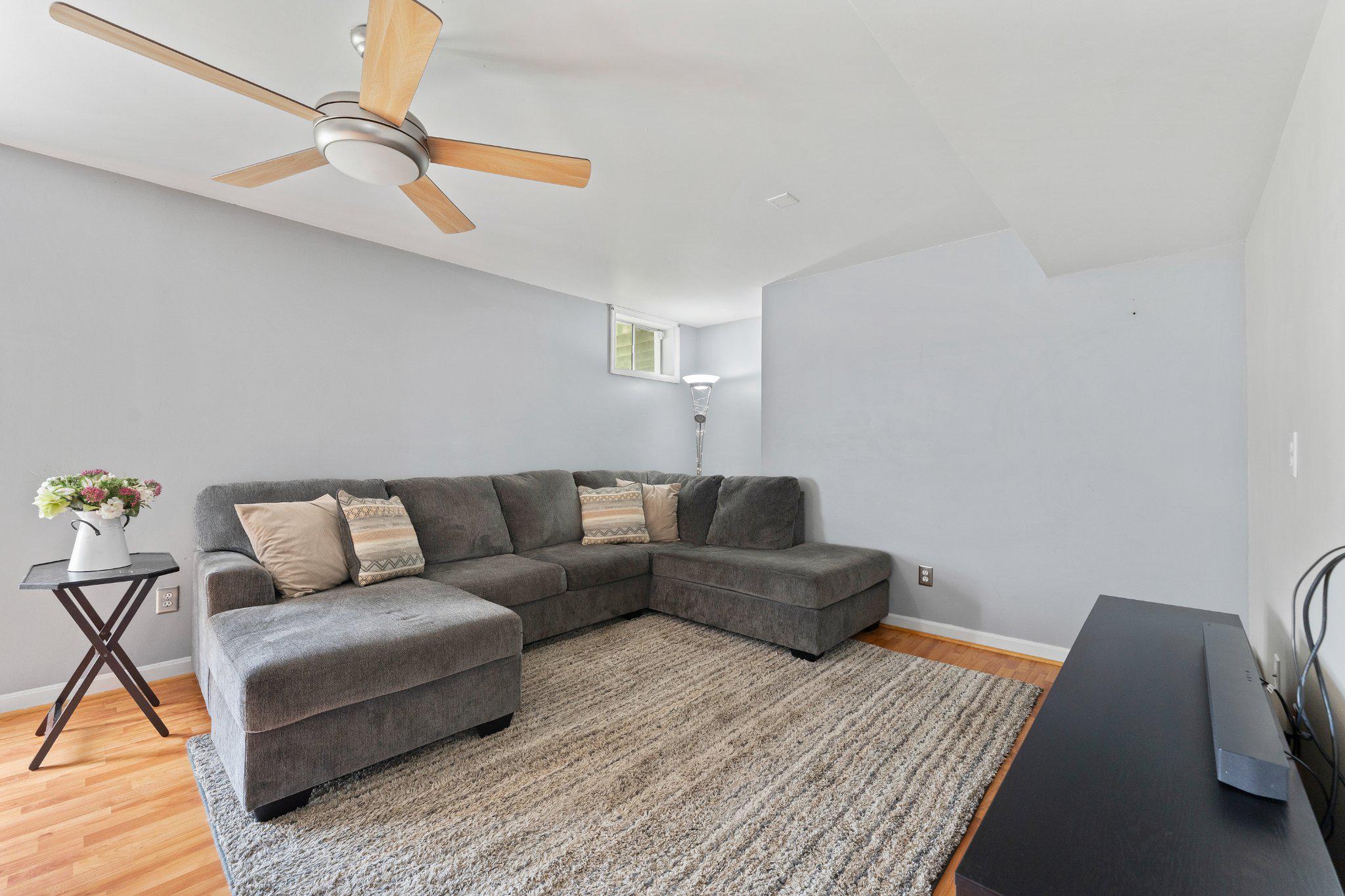 8811 KENT CT, FREDERICKSBURG, Virginia 22408, 5 Bedrooms Bedrooms, ,3 BathroomsBathrooms,Residential,8811 KENT CT,VASP2040968 MLS # VASP2040968