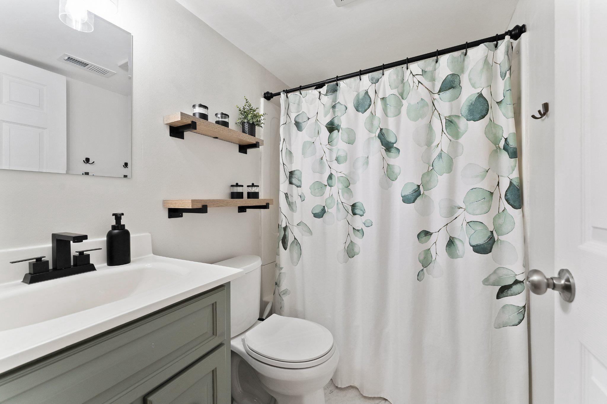 8811 KENT CT, FREDERICKSBURG, Virginia 22408, 5 Bedrooms Bedrooms, ,3 BathroomsBathrooms,Residential,8811 KENT CT,VASP2040968 MLS # VASP2040968