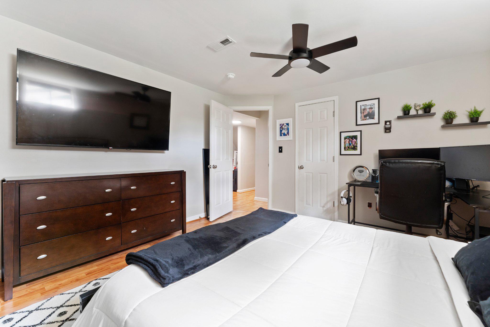 8811 KENT CT, FREDERICKSBURG, Virginia 22408, 5 Bedrooms Bedrooms, ,3 BathroomsBathrooms,Residential,8811 KENT CT,VASP2040968 MLS # VASP2040968