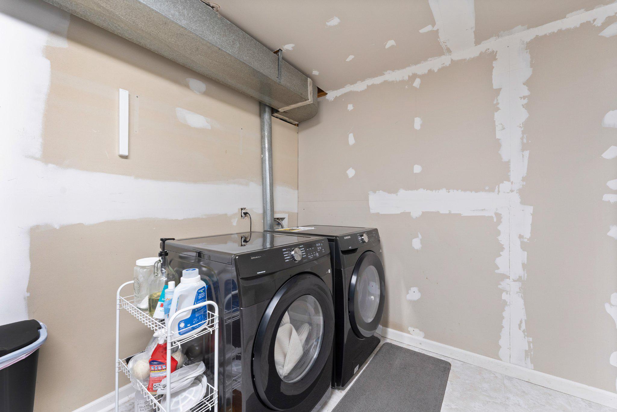 8811 KENT CT, FREDERICKSBURG, Virginia 22408, 5 Bedrooms Bedrooms, ,3 BathroomsBathrooms,Residential,8811 KENT CT,VASP2040968 MLS # VASP2040968