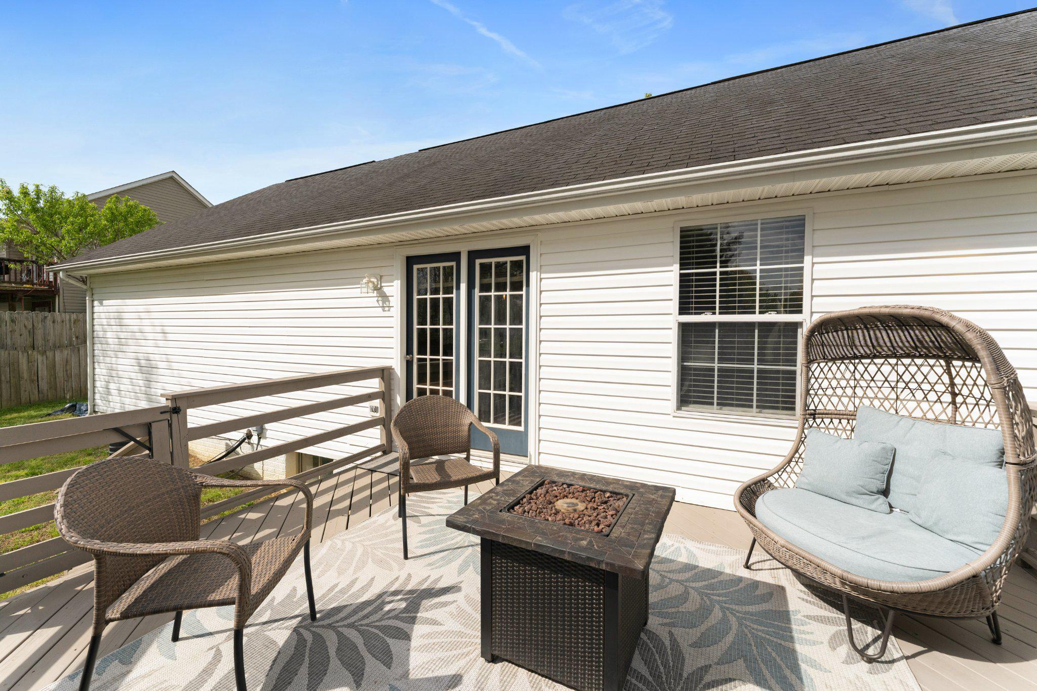 8811 KENT CT, FREDERICKSBURG, Virginia 22408, 5 Bedrooms Bedrooms, ,3 BathroomsBathrooms,Residential,8811 KENT CT,VASP2040968 MLS # VASP2040968