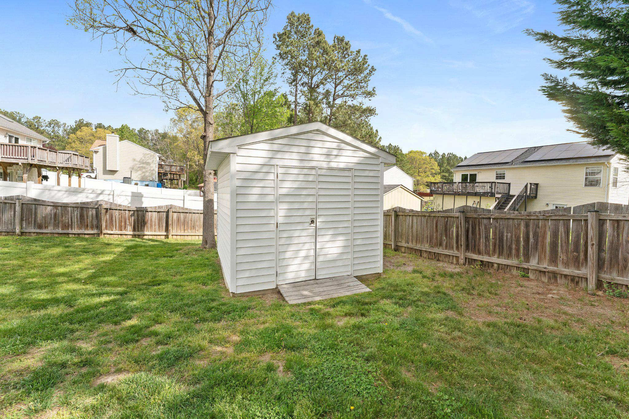 8811 KENT CT, FREDERICKSBURG, Virginia 22408, 5 Bedrooms Bedrooms, ,3 BathroomsBathrooms,Residential,8811 KENT CT,VASP2040968 MLS # VASP2040968