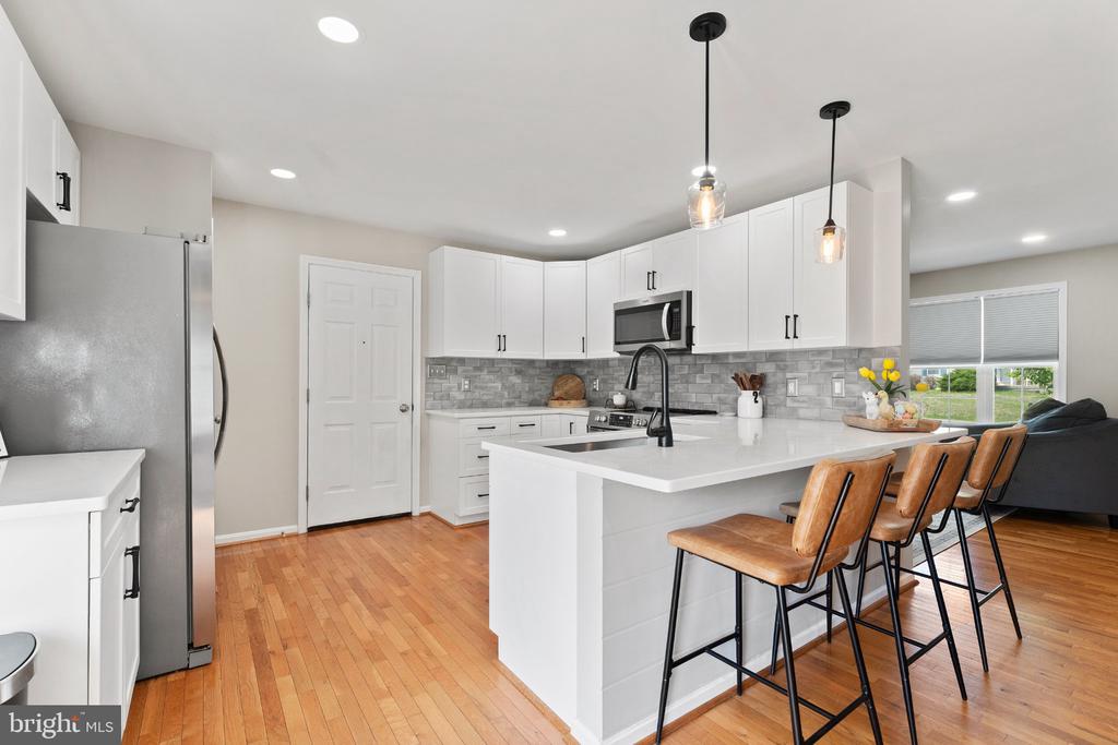 8811 KENT CT, FREDERICKSBURG, Virginia 22408, 5 Bedrooms Bedrooms, ,3 BathroomsBathrooms,Residential,8811 KENT CT,VASP2040968 MLS # VASP2040968