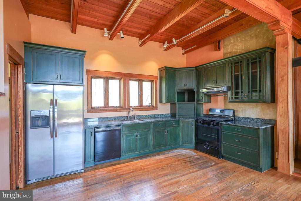 45 SHOOTZ HOLLOW RD, HUNTLY, Virginia, 4 Bedrooms Bedrooms, ,3 BathroomsBathrooms,Residential,45 SHOOTZ HOLLOW RD,VARP2002558 MLS # VARP2002558