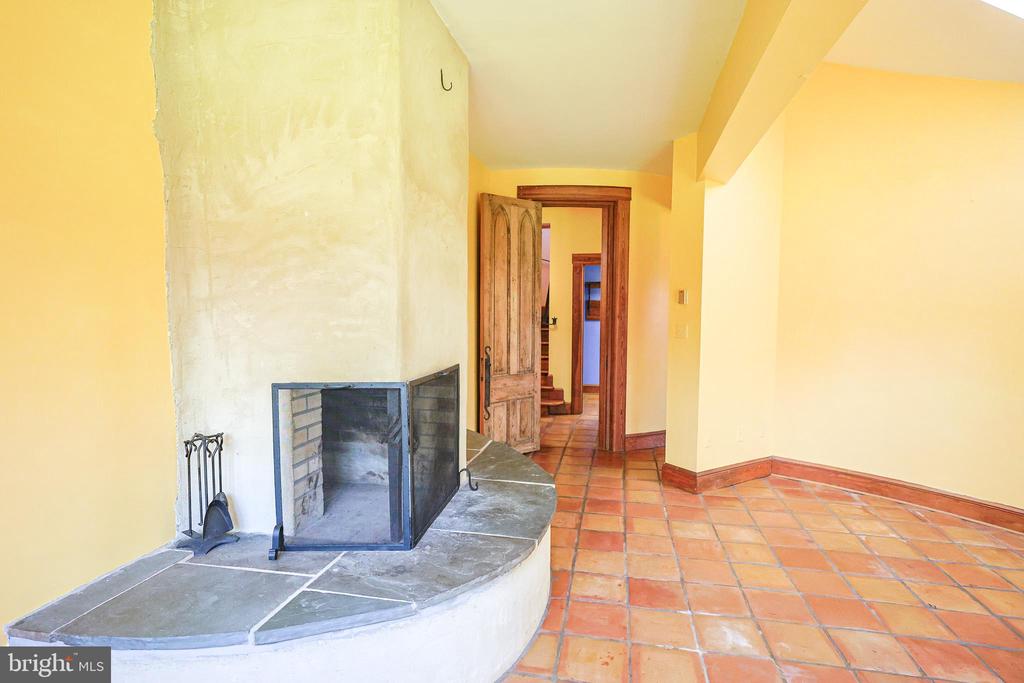 45 SHOOTZ HOLLOW RD, HUNTLY, Virginia, 4 Bedrooms Bedrooms, ,3 BathroomsBathrooms,Residential,45 SHOOTZ HOLLOW RD,VARP2002558 MLS # VARP2002558