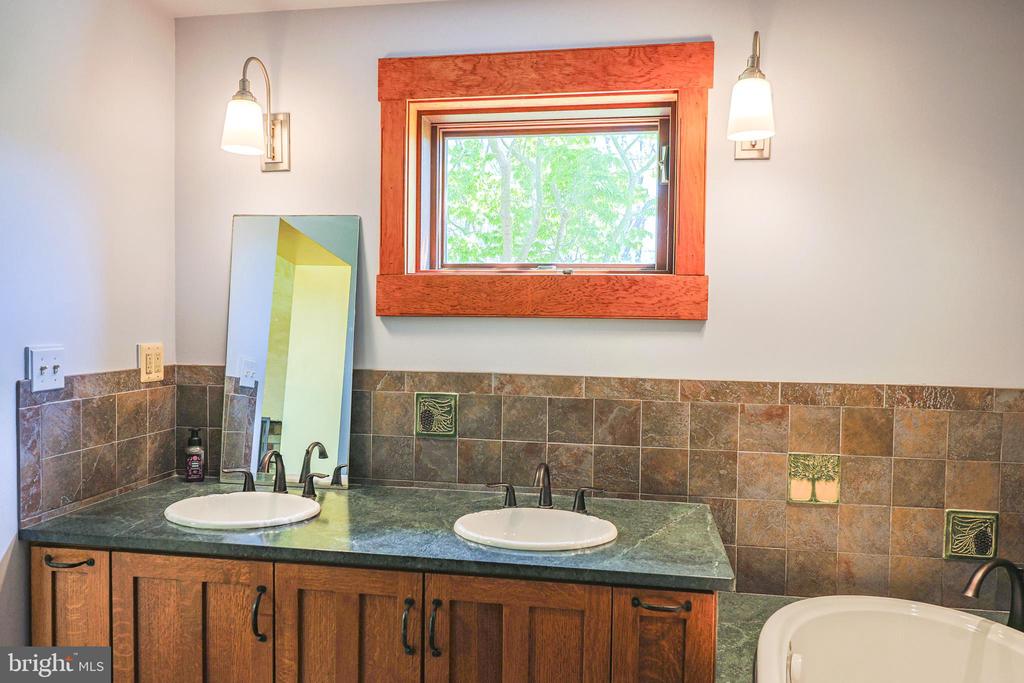 45 SHOOTZ HOLLOW RD, HUNTLY, Virginia, 4 Bedrooms Bedrooms, ,3 BathroomsBathrooms,Residential,45 SHOOTZ HOLLOW RD,VARP2002558 MLS # VARP2002558