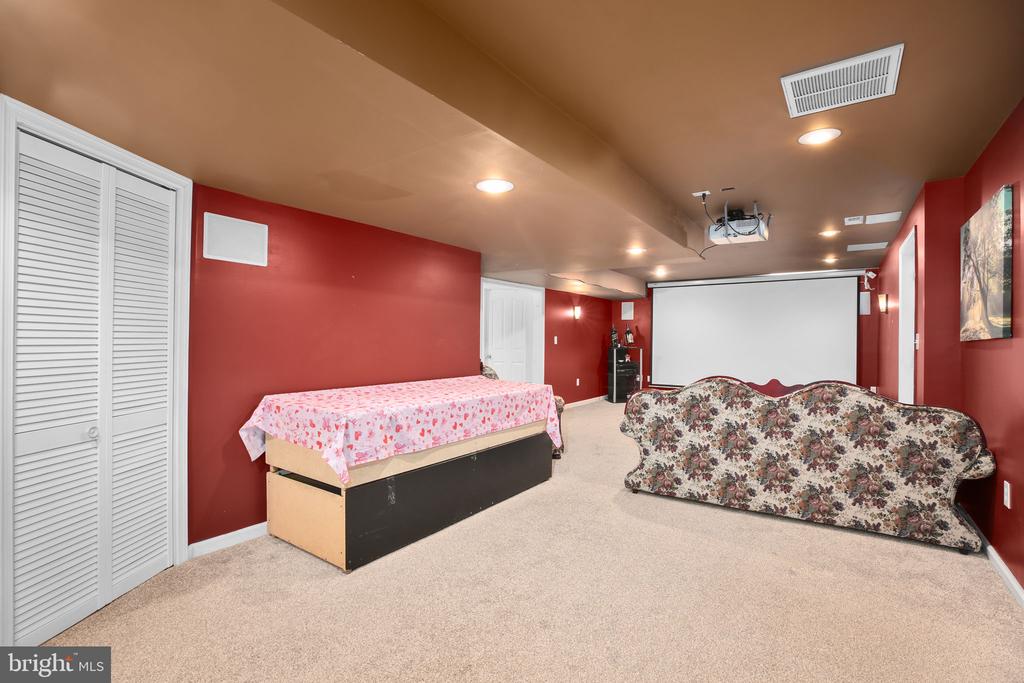 10804 TIDES CT, FREDERICKSBURG, Virginia 22408, 4 Bedrooms Bedrooms, ,3 BathroomsBathrooms,Residential,10804 TIDES CT,VASP2041138 MLS # VASP2041138