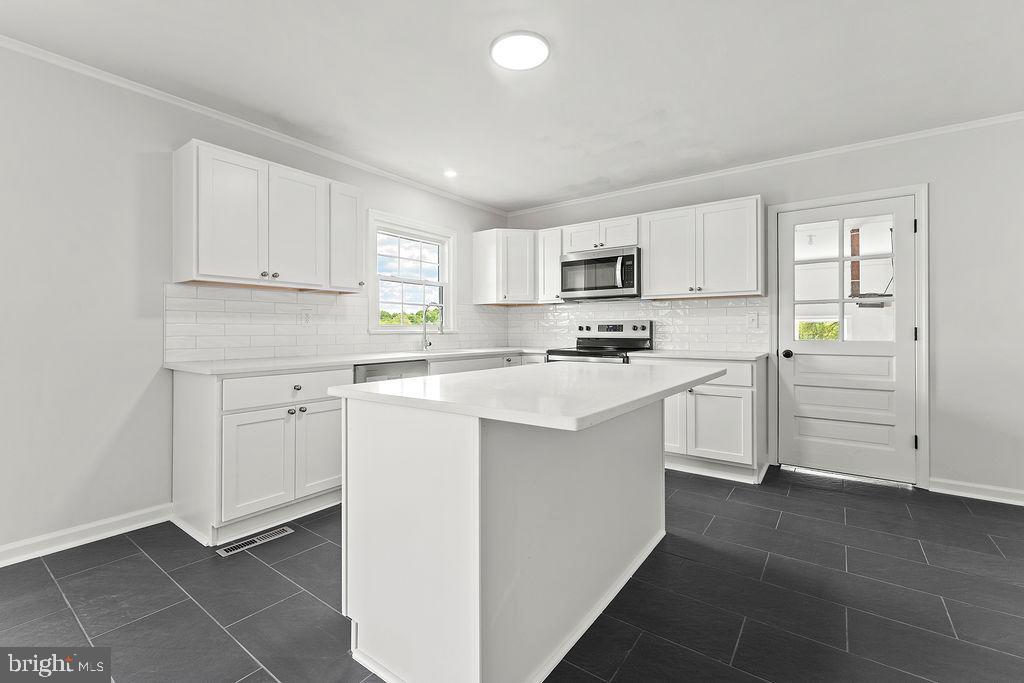 15409 JONAS RD, CULPEPER, Virginia 22701, 3 Bedrooms Bedrooms, ,2 BathroomsBathrooms,Residential,15409 JONAS RD,VACU2013330 MLS # VACU2013330