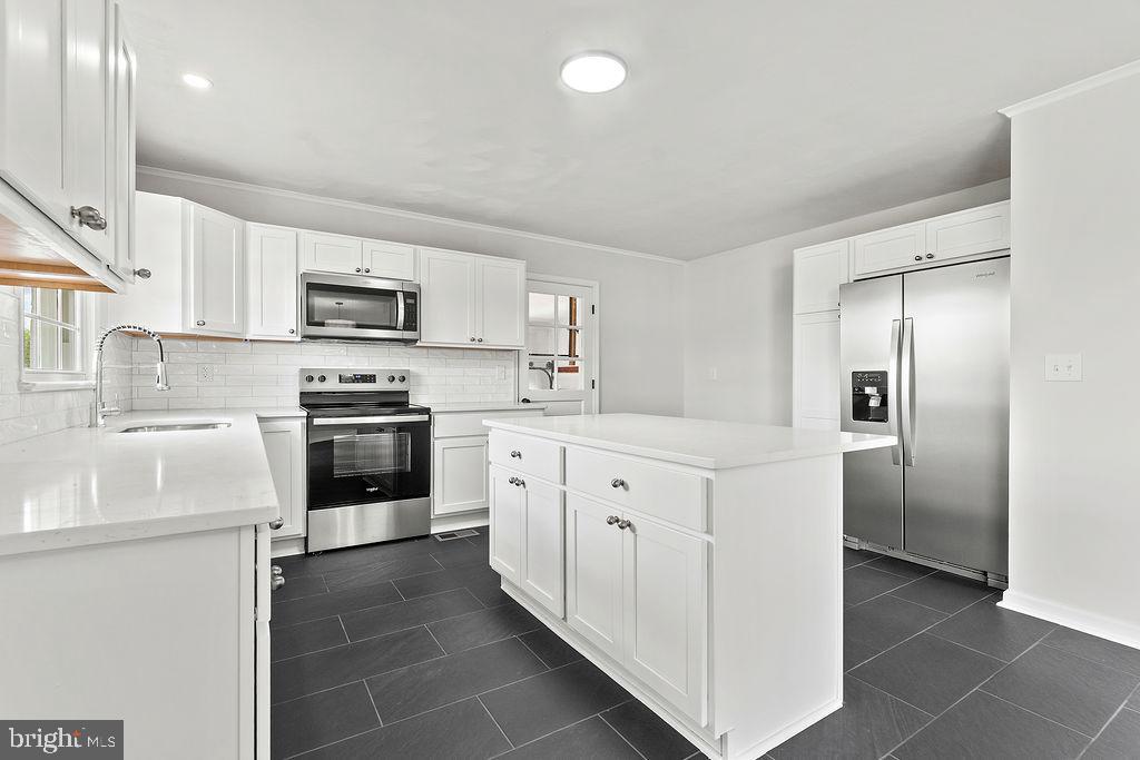 15409 JONAS RD, CULPEPER, Virginia 22701, 3 Bedrooms Bedrooms, ,2 BathroomsBathrooms,Residential,15409 JONAS RD,VACU2013330 MLS # VACU2013330