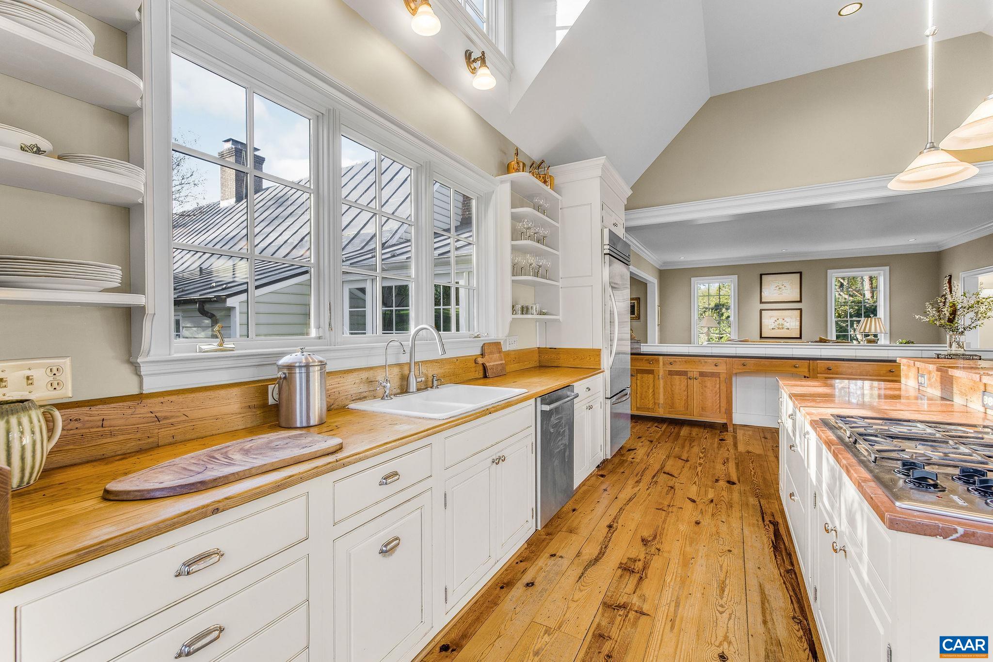 240 BROAD AXE RD, CHARLOTTESVILLE, Virginia 22903, 6 Bedrooms Bedrooms, ,5 BathroomsBathrooms,Residential,Temple Hill,240 BROAD AXE RD,675867 MLS # 675867