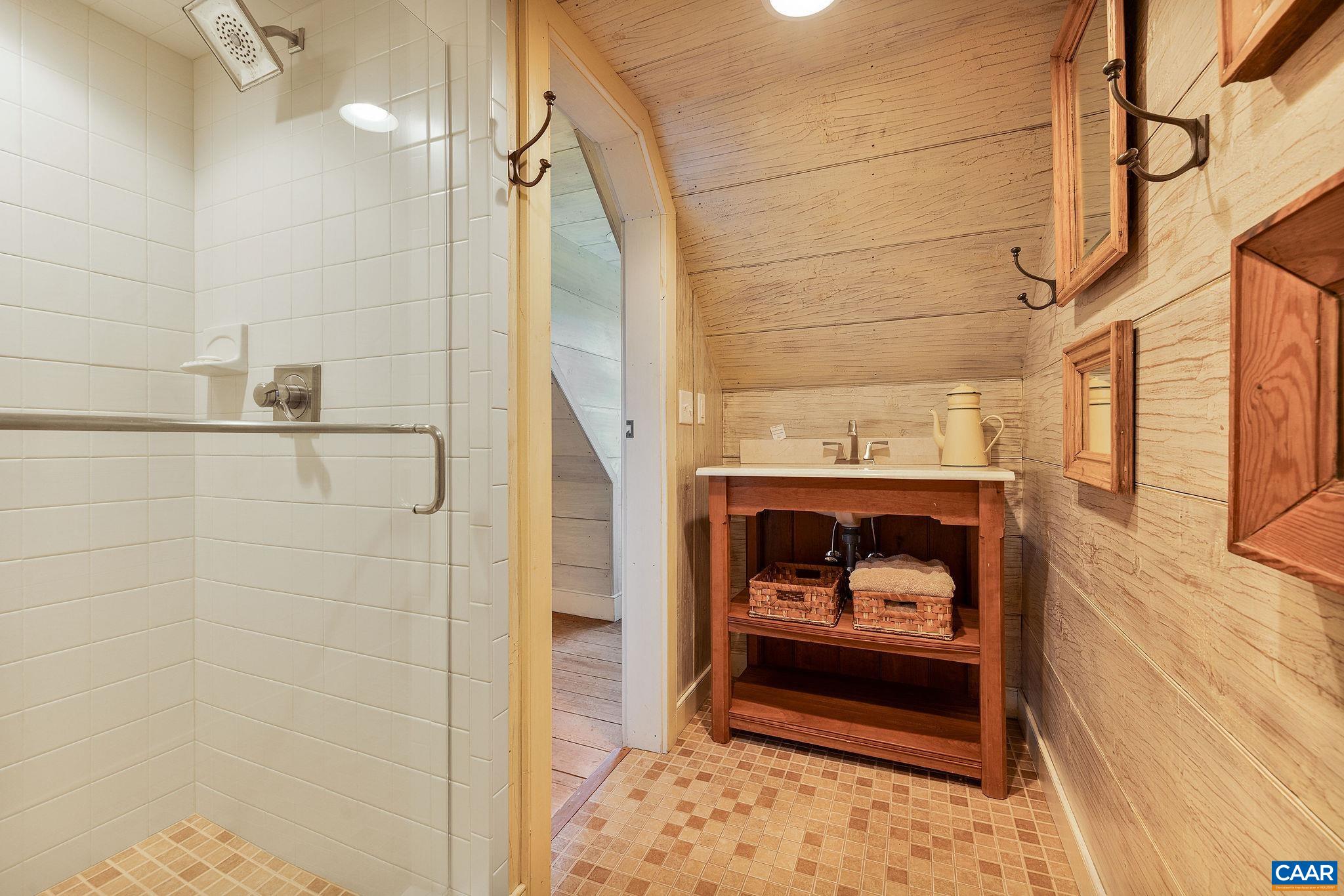 240 BROAD AXE RD, CHARLOTTESVILLE, Virginia 22903, 6 Bedrooms Bedrooms, ,5 BathroomsBathrooms,Residential,Temple Hill,240 BROAD AXE RD,675867 MLS # 675867