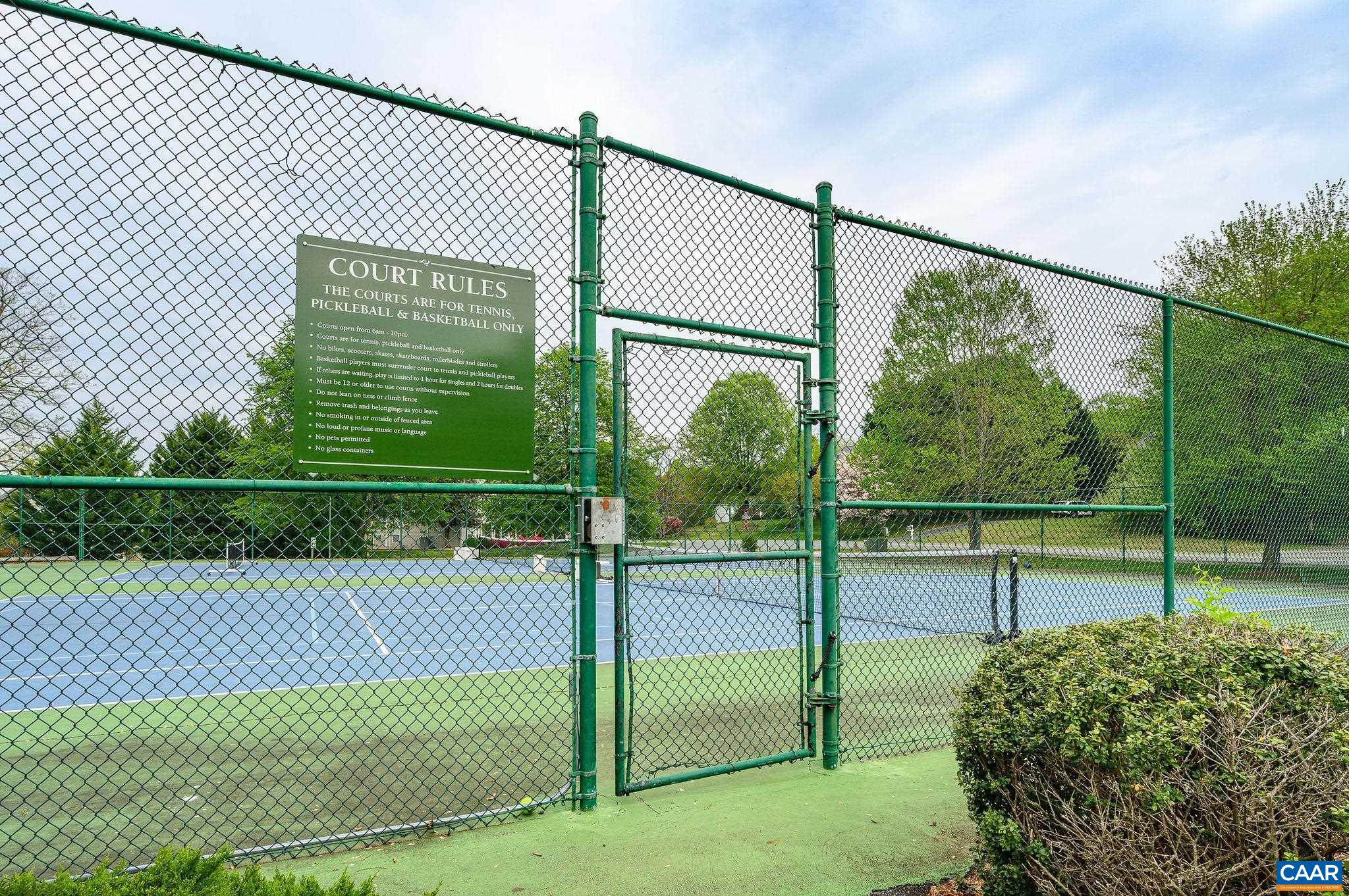 1591 REYNOVIA DR, CHARLOTTESVILLE, Virginia 22902, 3 Bedrooms Bedrooms, ,2 BathroomsBathrooms,Residential,Totally turnkey 3BR, 2.5 BA in fantastic neighborh,1591 REYNOVIA DR,675959 MLS # 675959