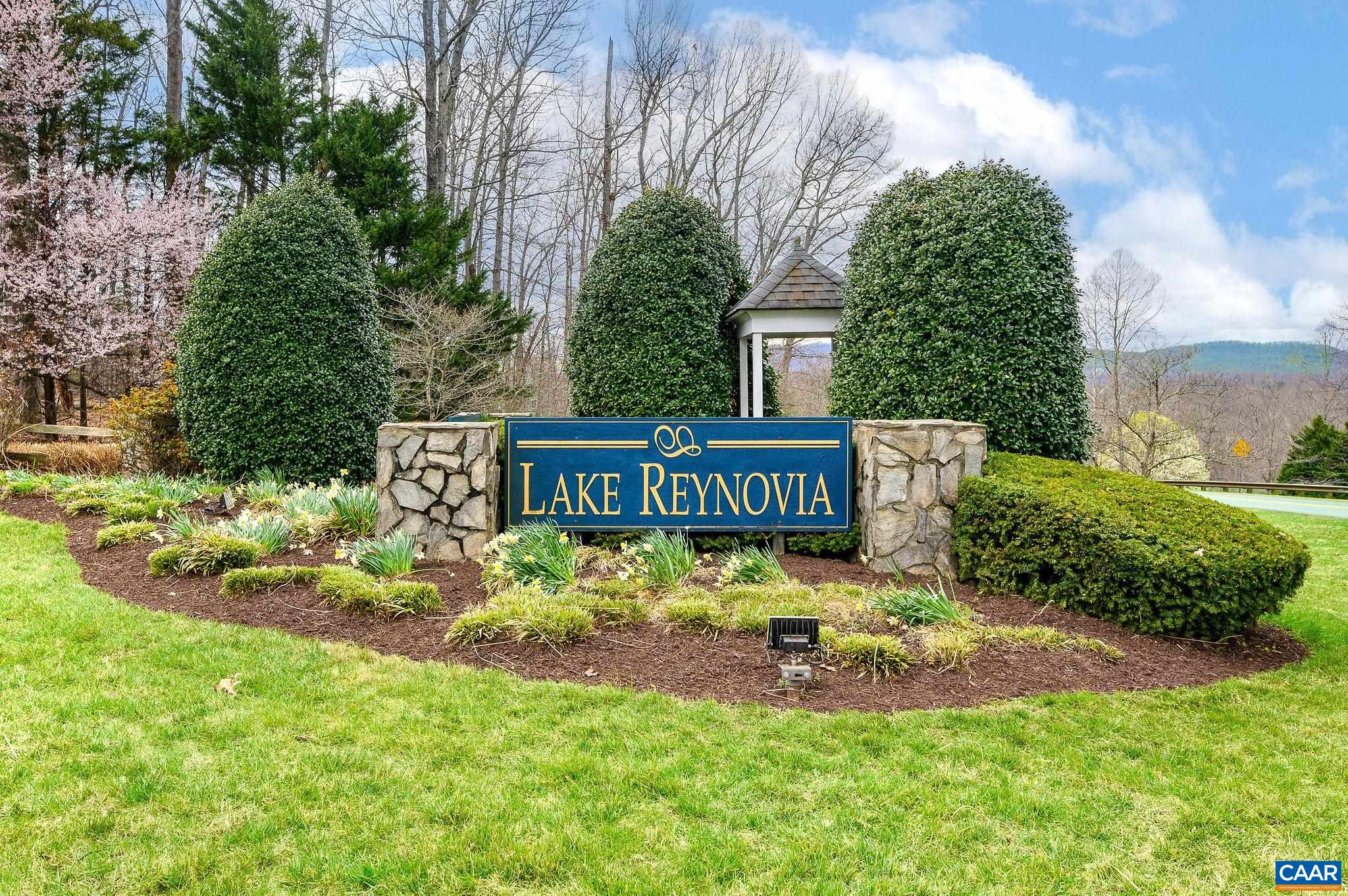 1591 REYNOVIA DR, CHARLOTTESVILLE, Virginia 22902, 3 Bedrooms Bedrooms, ,2 BathroomsBathrooms,Residential,Totally turnkey 3BR, 2.5 BA in fantastic neighborh,1591 REYNOVIA DR,675959 MLS # 675959