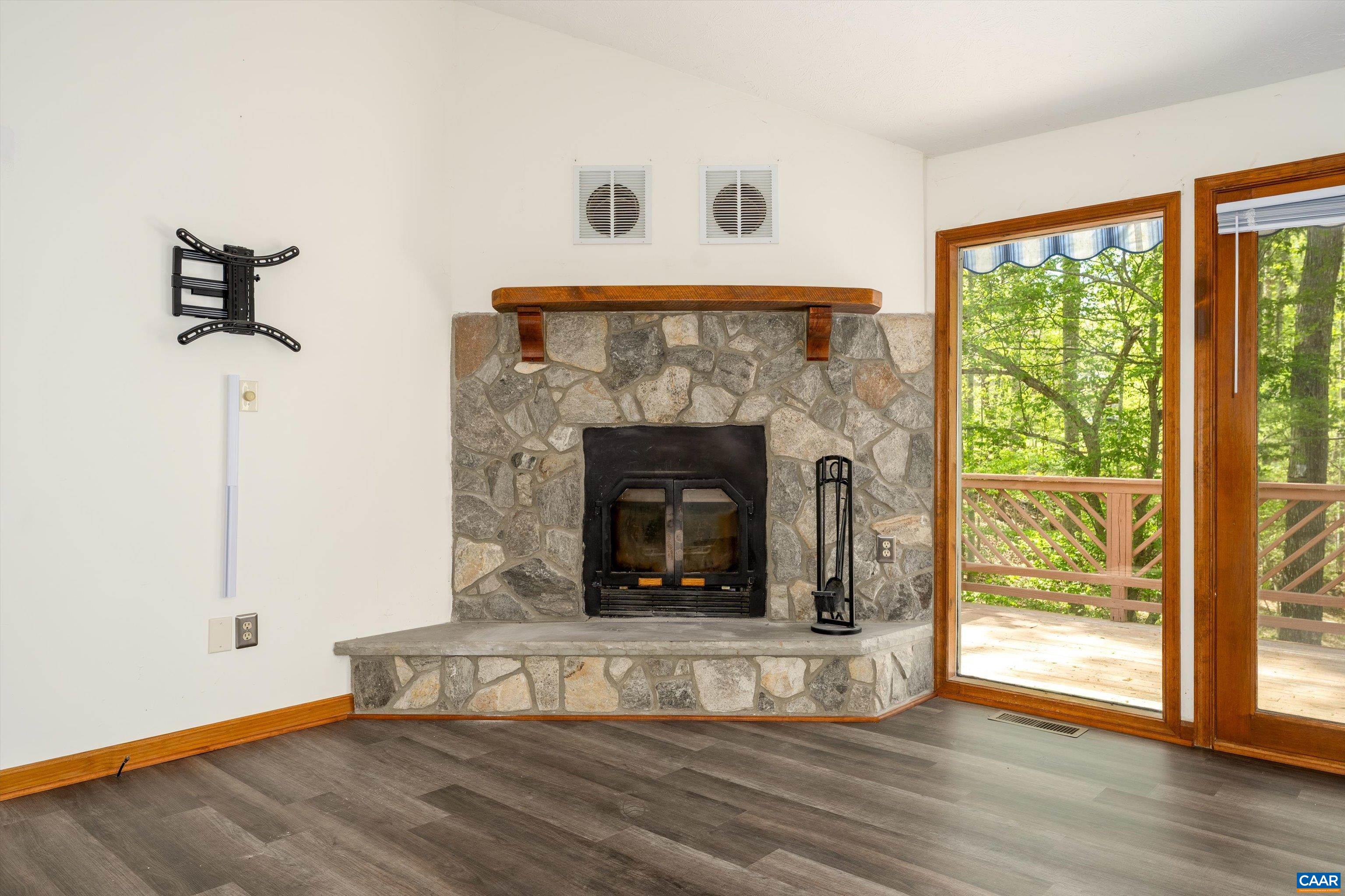 4 NUTWOOD CIR, PALMYRA, Virginia 22963, 3 Bedrooms Bedrooms, ,3 BathroomsBathrooms,Residential,4 NUTWOOD CIR,676064 MLS # 676064