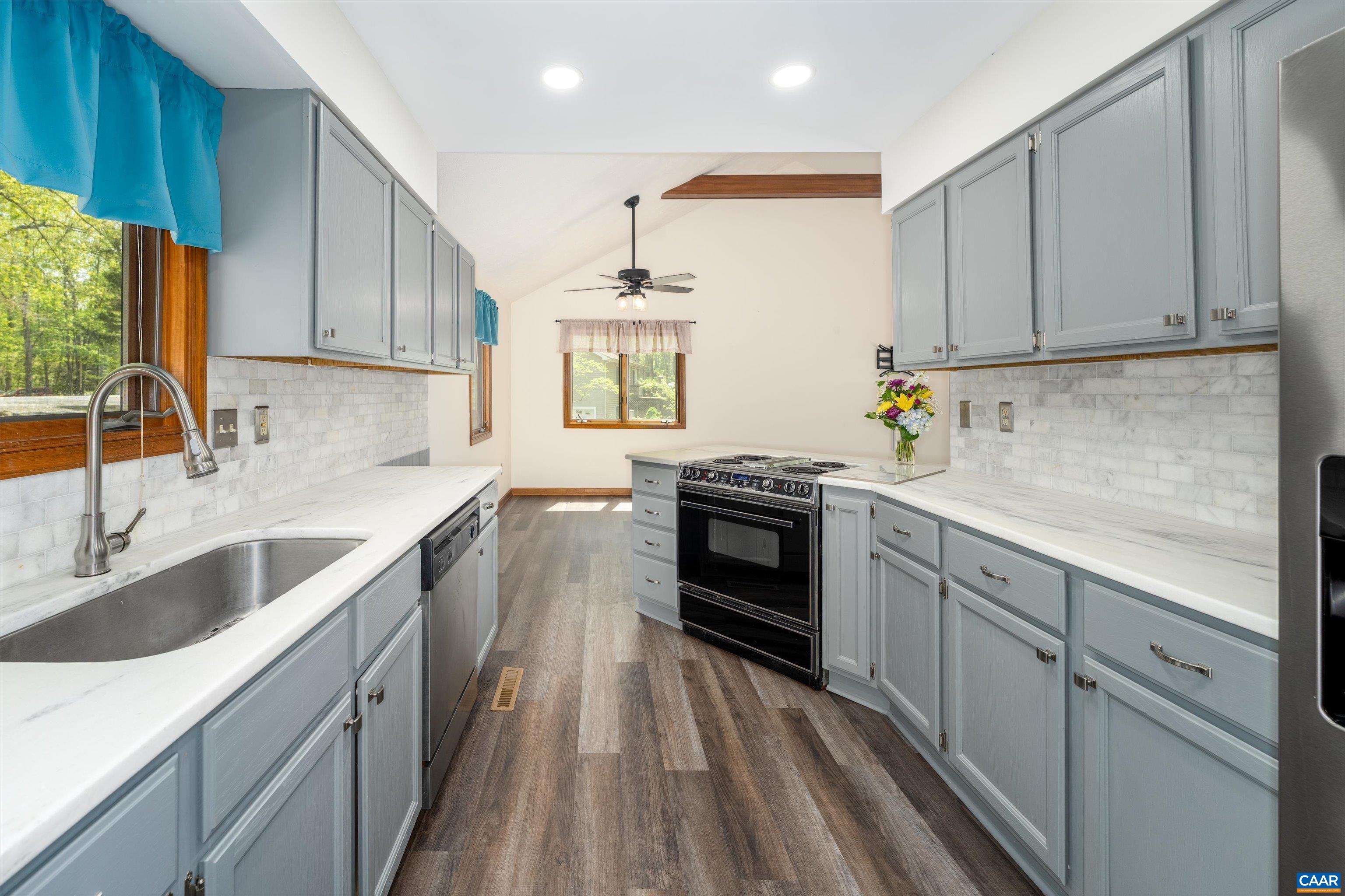 4 NUTWOOD CIR, PALMYRA, Virginia 22963, 3 Bedrooms Bedrooms, ,3 BathroomsBathrooms,Residential,4 NUTWOOD CIR,676064 MLS # 676064