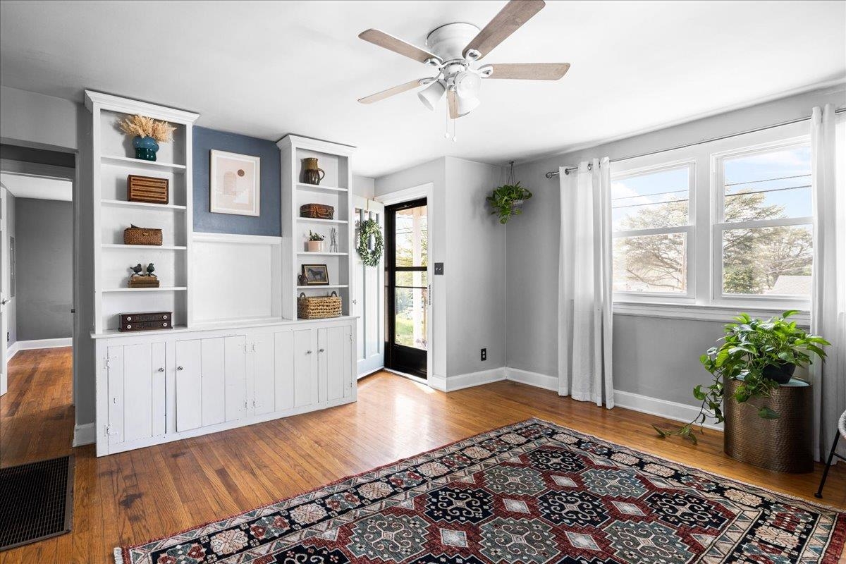 428 S POPLAR AVE, WAYNESBORO, Virginia 22980, 2 Bedrooms Bedrooms, ,1 BathroomBathrooms,Residential,428 S POPLAR AVE,676066 MLS # 676066