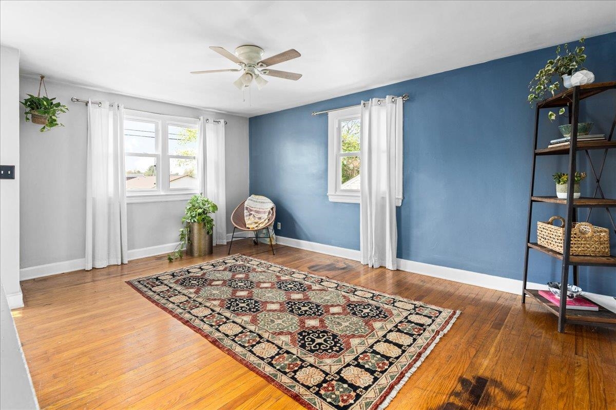 428 S POPLAR AVE, WAYNESBORO, Virginia 22980, 2 Bedrooms Bedrooms, ,1 BathroomBathrooms,Residential,428 S POPLAR AVE,676066 MLS # 676066