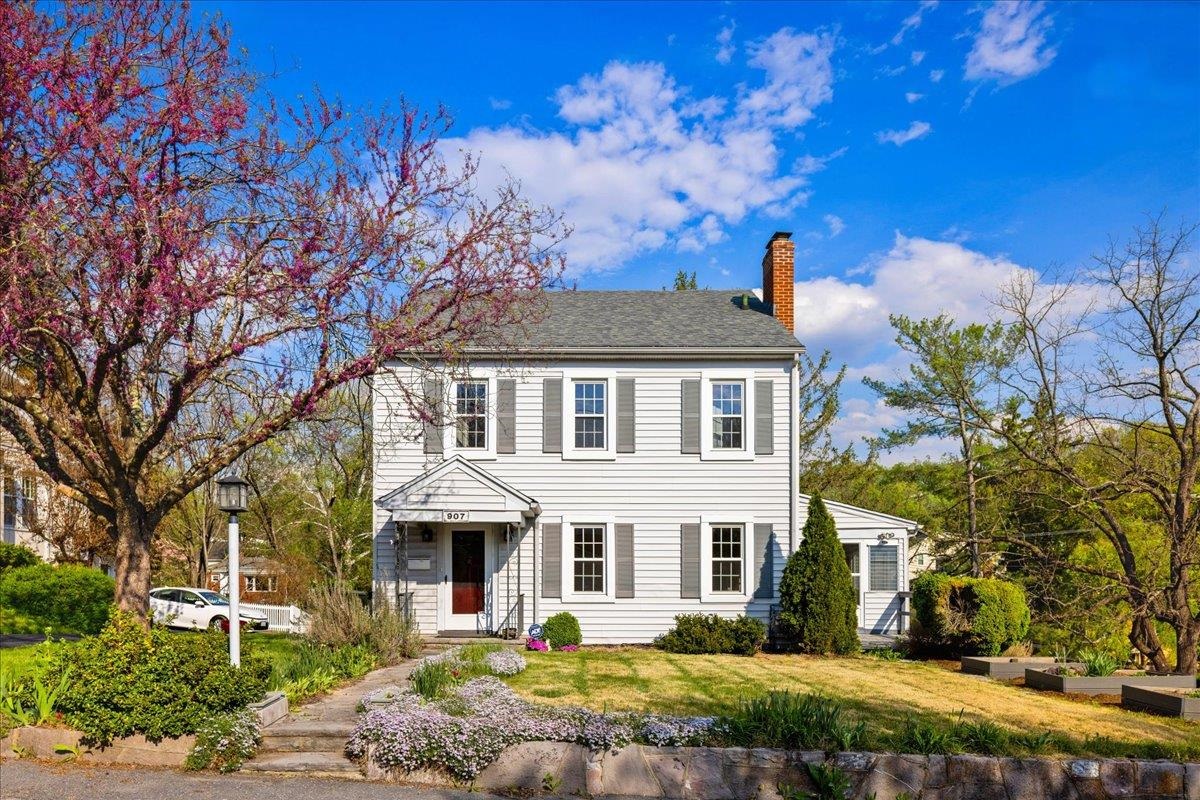 907 SELMA BLVD, STAUNTON, Virginia 24401, 3 Bedrooms Bedrooms, ,2 BathroomsBathrooms,Residential,907 SELMA BLVD,676067 MLS # 676067