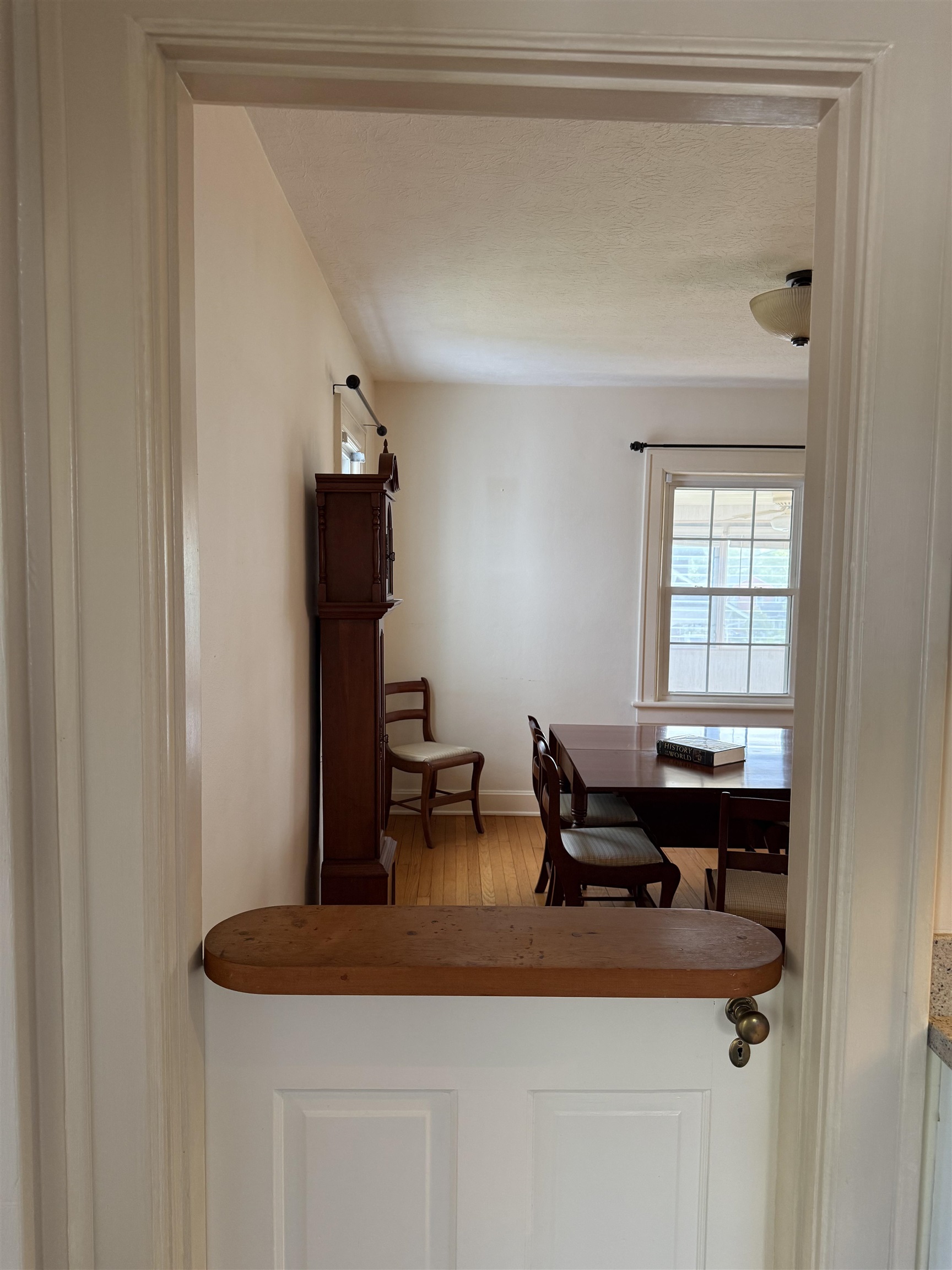 907 SELMA BLVD, STAUNTON, Virginia 24401, 3 Bedrooms Bedrooms, ,2 BathroomsBathrooms,Residential,907 SELMA BLVD,676067 MLS # 676067