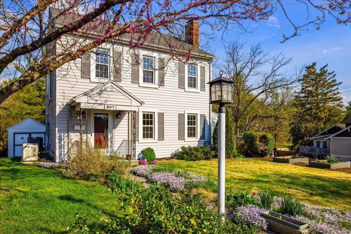 907 SELMA BLVD, STAUNTON, Virginia 24401, 3 Bedrooms Bedrooms, ,2 BathroomsBathrooms,Residential,907 SELMA BLVD,676067 MLS # 676067