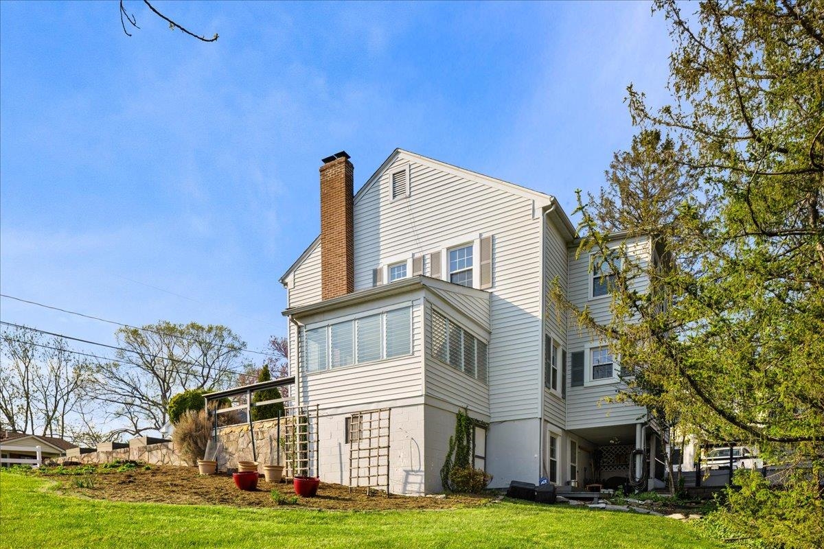 907 SELMA BLVD, STAUNTON, Virginia 24401, 3 Bedrooms Bedrooms, ,2 BathroomsBathrooms,Residential,907 SELMA BLVD,676067 MLS # 676067