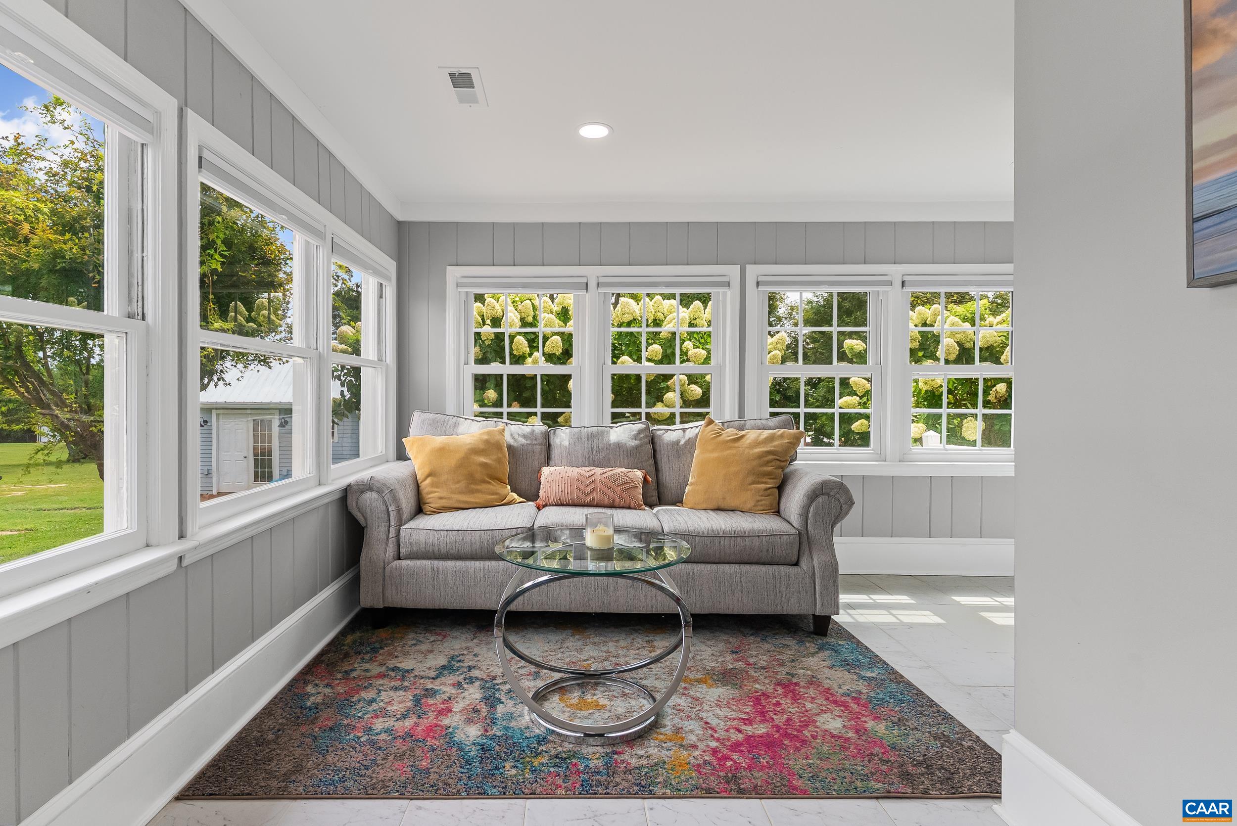 260 N MAIN ST, AMHERST, Virginia 24521, 3 Bedrooms Bedrooms, ,2 BathroomsBathrooms,Residential,260 N MAIN ST,676071 MLS # 676071