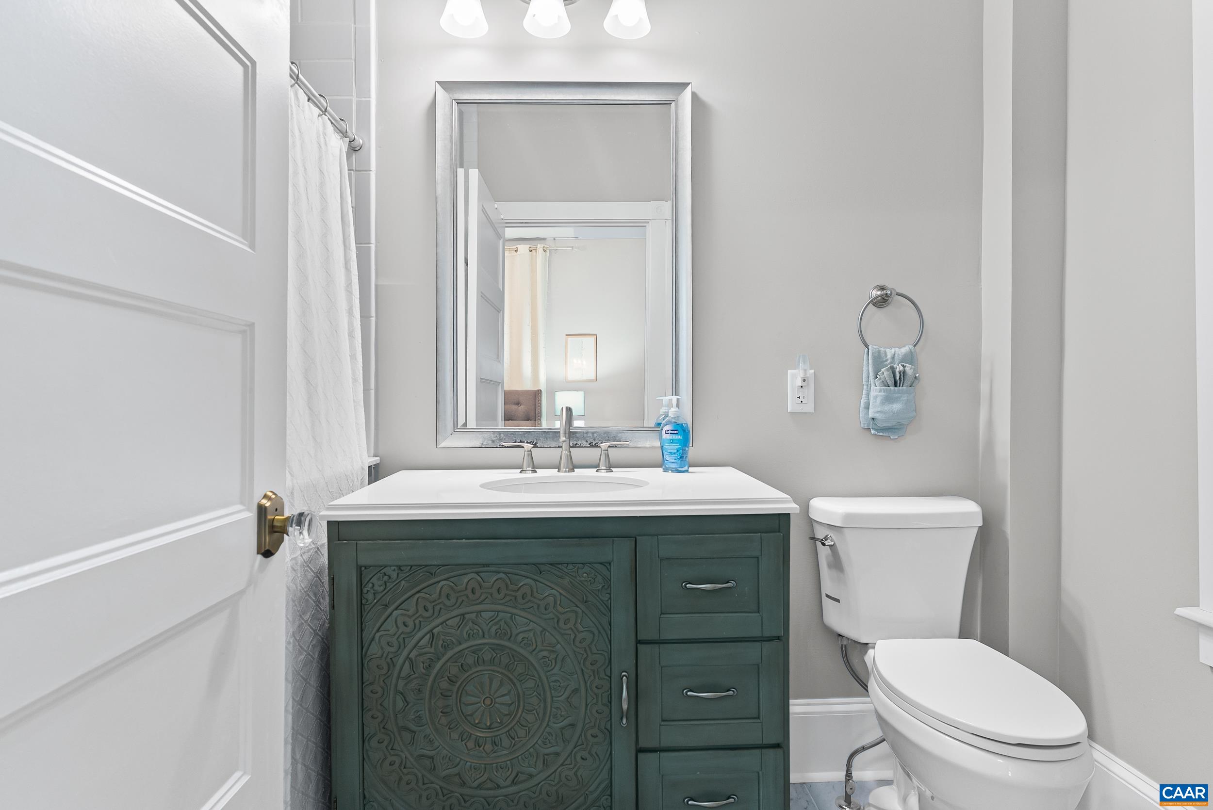 260 N MAIN ST, AMHERST, Virginia 24521, 3 Bedrooms Bedrooms, ,2 BathroomsBathrooms,Residential,260 N MAIN ST,676071 MLS # 676071