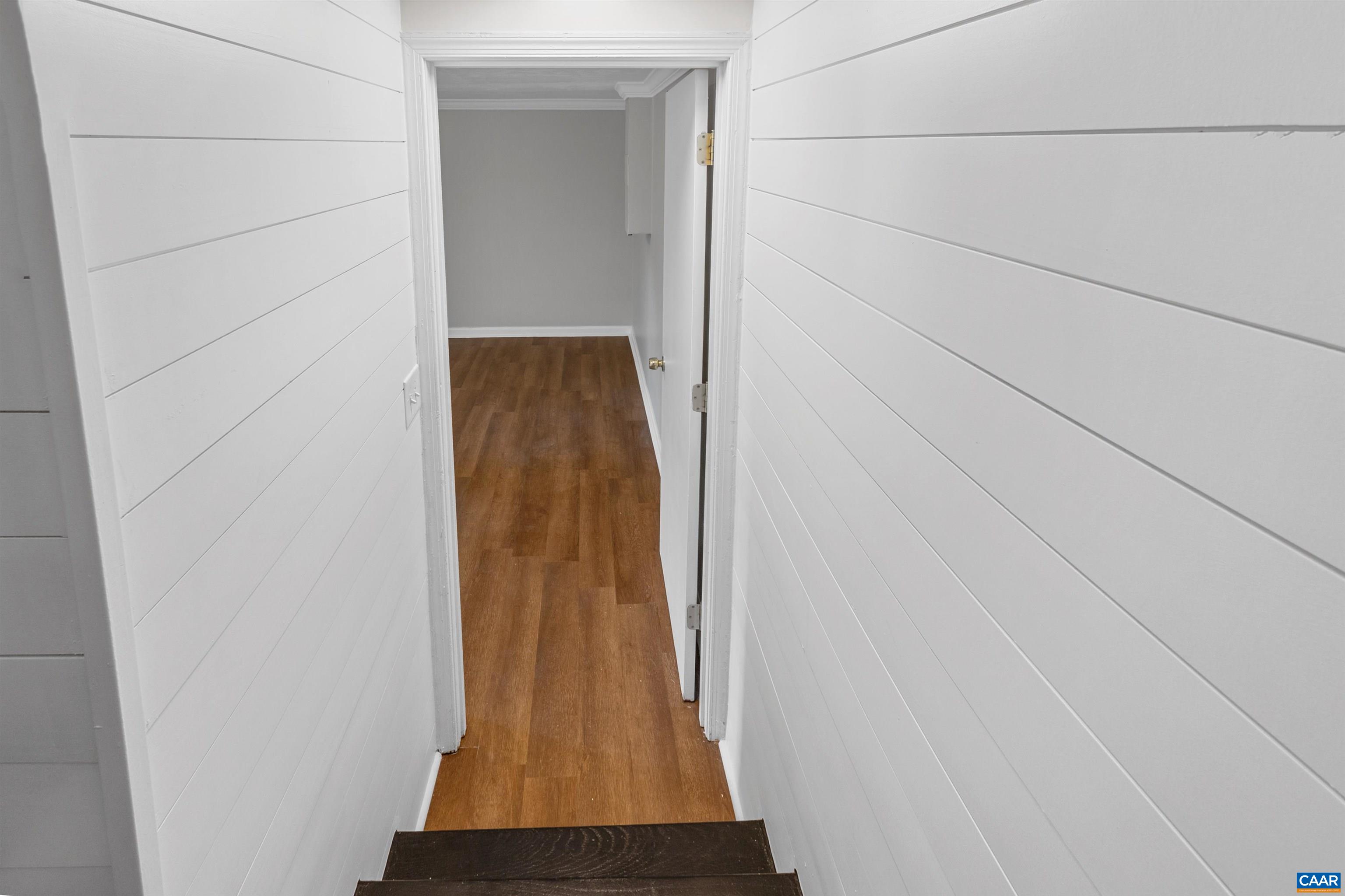 3053 WOODWAY DR, ROANOKE, Virginia 24104, 3 Bedrooms Bedrooms, ,1 BathroomBathrooms,Residential,3053 WOODWAY DR,676075 MLS # 676075