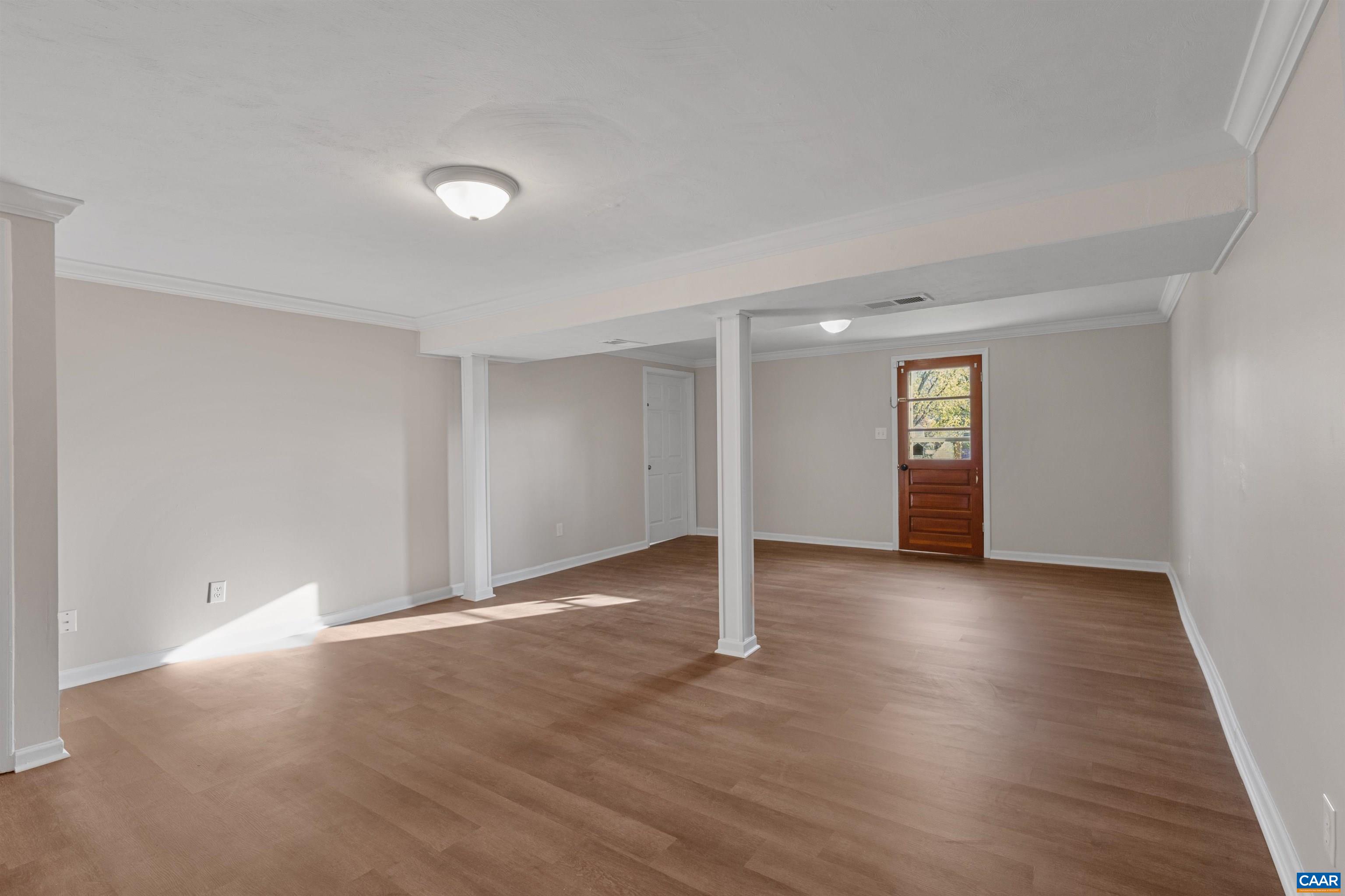 3053 WOODWAY DR, ROANOKE, Virginia 24104, 3 Bedrooms Bedrooms, ,1 BathroomBathrooms,Residential,3053 WOODWAY DR,676075 MLS # 676075