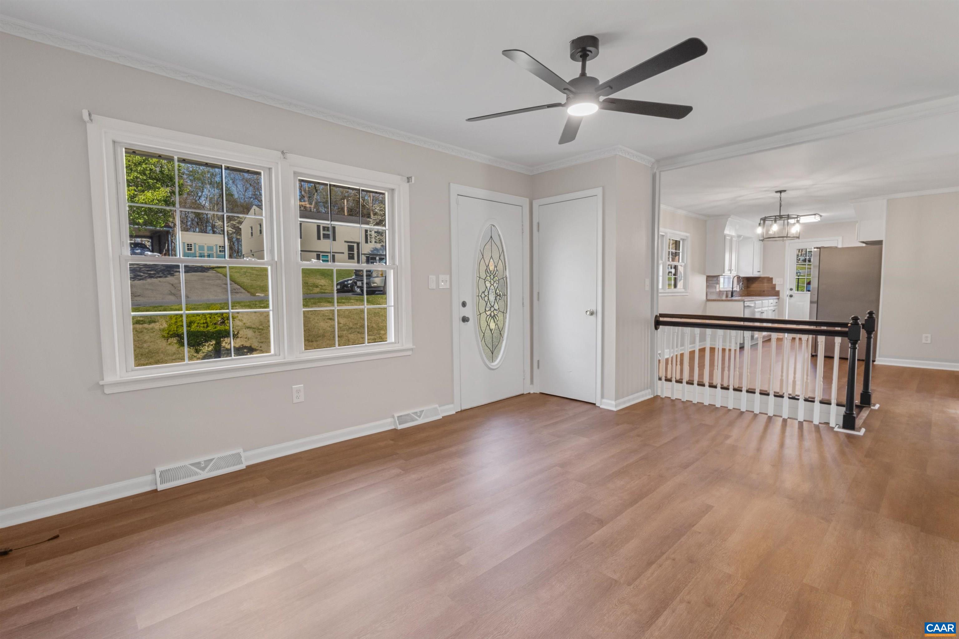 3053 WOODWAY DR, ROANOKE, Virginia 24104, 3 Bedrooms Bedrooms, ,1 BathroomBathrooms,Residential,3053 WOODWAY DR,676075 MLS # 676075