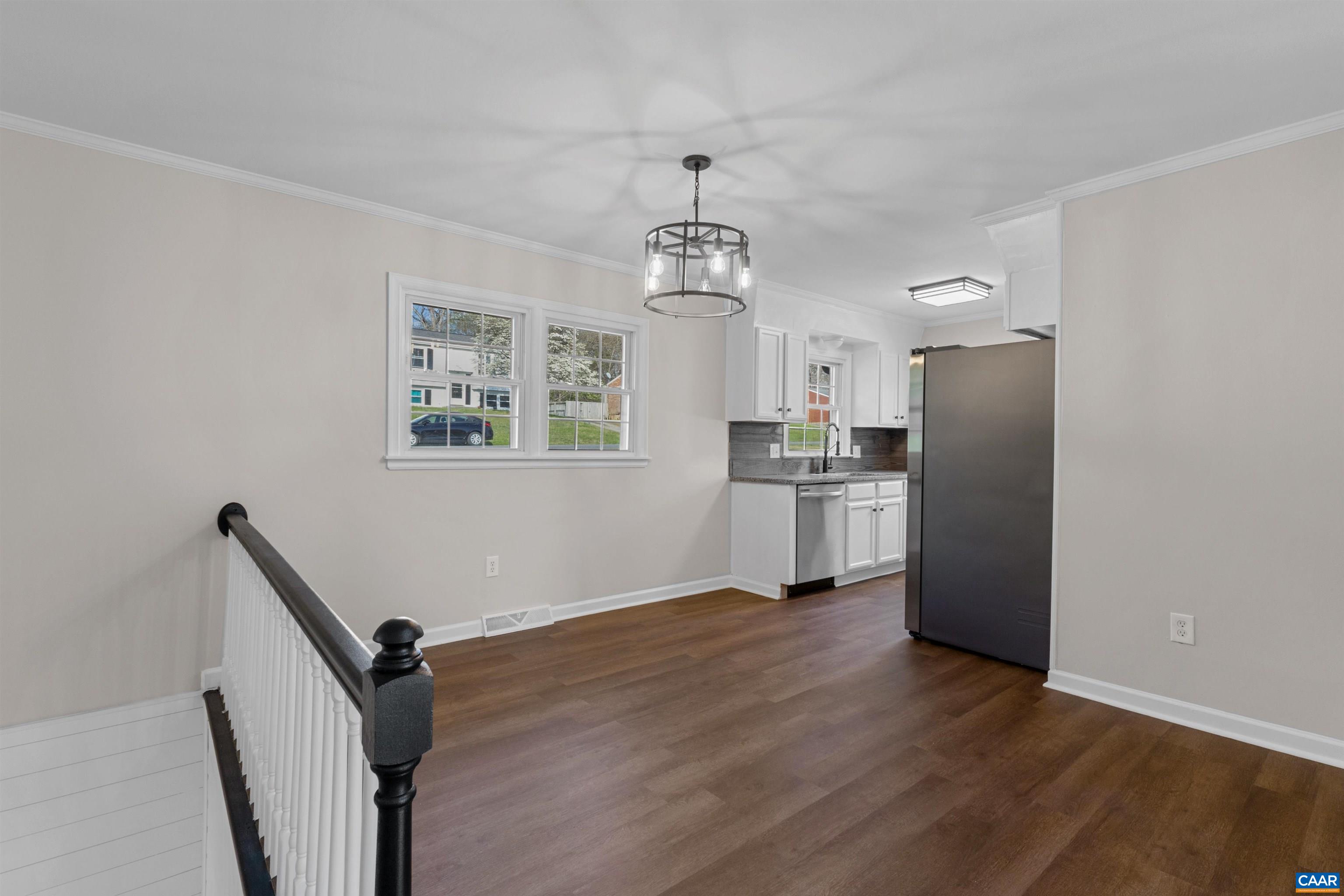 3053 WOODWAY DR, ROANOKE, Virginia 24104, 3 Bedrooms Bedrooms, ,1 BathroomBathrooms,Residential,3053 WOODWAY DR,676075 MLS # 676075