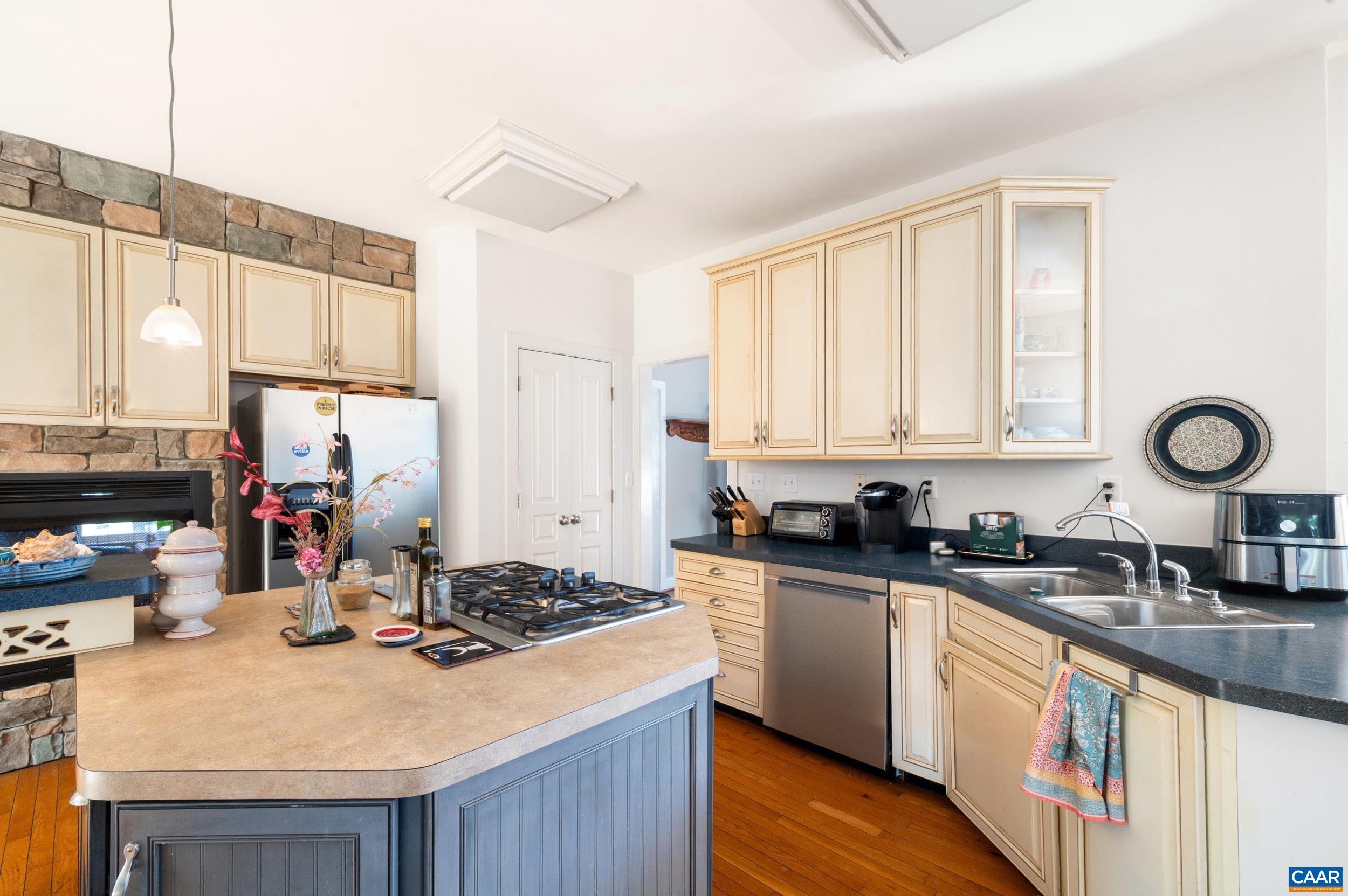 700 GRAVES ST, CHARLOTTESVILLE, Virginia 22902, 3 Bedrooms Bedrooms, ,2 BathroomsBathrooms,Residential,700 GRAVES ST,676078 MLS # 676078