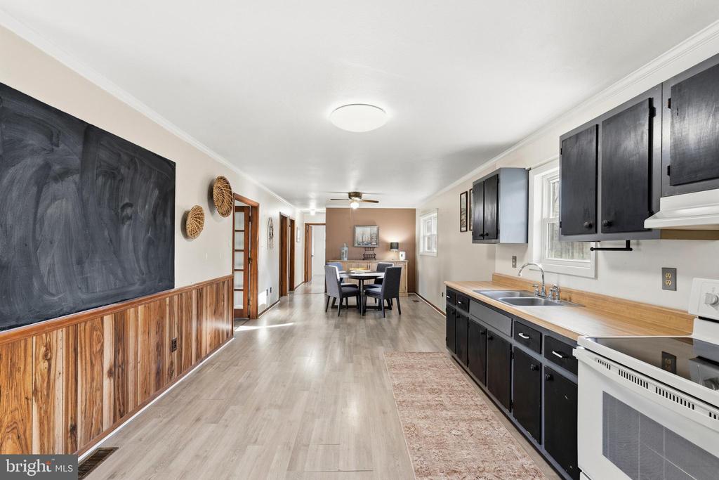 1330 JASON LN, AMISSVILLE, Virginia 20106, 3 Bedrooms Bedrooms, ,2 BathroomsBathrooms,Residential,1330 JASON LN,VACU2012990 MLS # VACU2012990