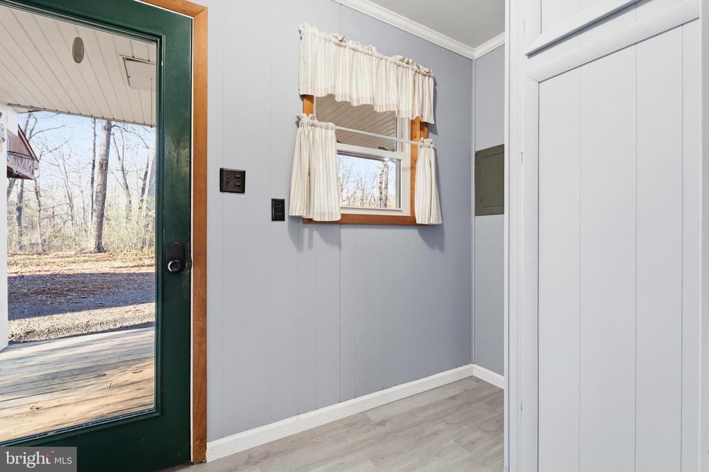 1330 JASON LN, AMISSVILLE, Virginia 20106, 3 Bedrooms Bedrooms, ,2 BathroomsBathrooms,Residential,1330 JASON LN,VACU2012990 MLS # VACU2012990