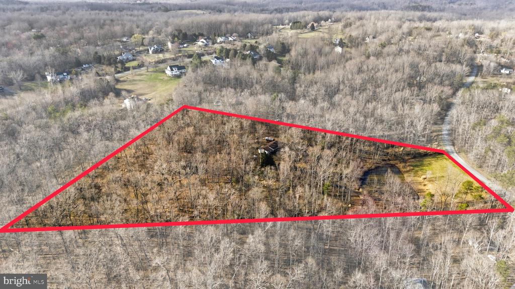 1330 JASON LN, AMISSVILLE, Virginia 20106, 3 Bedrooms Bedrooms, ,2 BathroomsBathrooms,Residential,1330 JASON LN,VACU2012990 MLS # VACU2012990