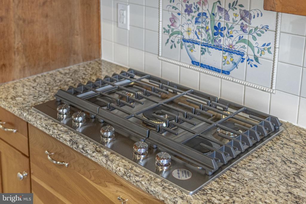 1185 BELLE MEADE RD, BUMPASS, Virginia 23024, 4 Bedrooms Bedrooms, ,3 BathroomsBathrooms,Residential,1185 BELLE MEADE RD,VALA2009710 MLS # VALA2009710