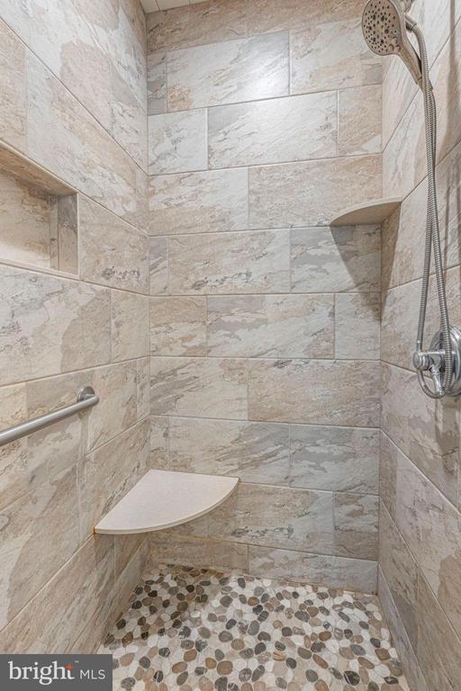 1185 BELLE MEADE RD, BUMPASS, Virginia 23024, 4 Bedrooms Bedrooms, ,3 BathroomsBathrooms,Residential,1185 BELLE MEADE RD,VALA2009710 MLS # VALA2009710