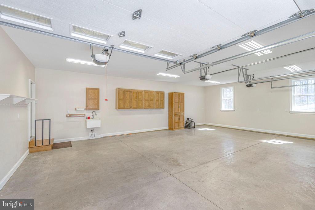 1185 BELLE MEADE RD, BUMPASS, Virginia 23024, 4 Bedrooms Bedrooms, ,3 BathroomsBathrooms,Residential,1185 BELLE MEADE RD,VALA2009710 MLS # VALA2009710