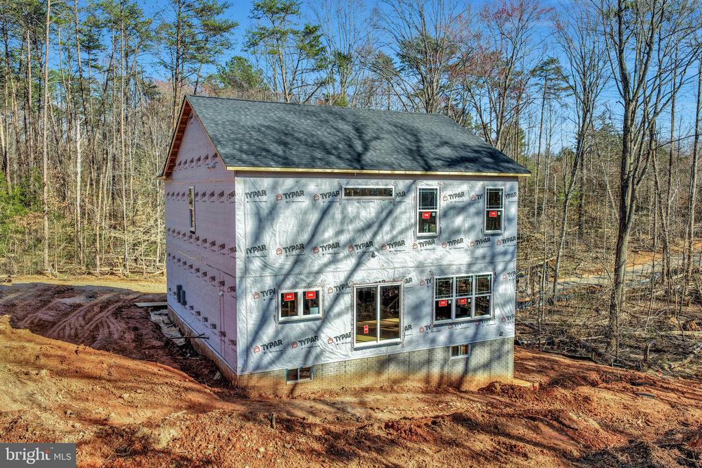 10631 PLANK RD, SPOTSYLVANIA, Virginia 22553, 5 Bedrooms Bedrooms, ,3 BathroomsBathrooms,Residential,10631 PLANK RD,VASP2041148 MLS # VASP2041148