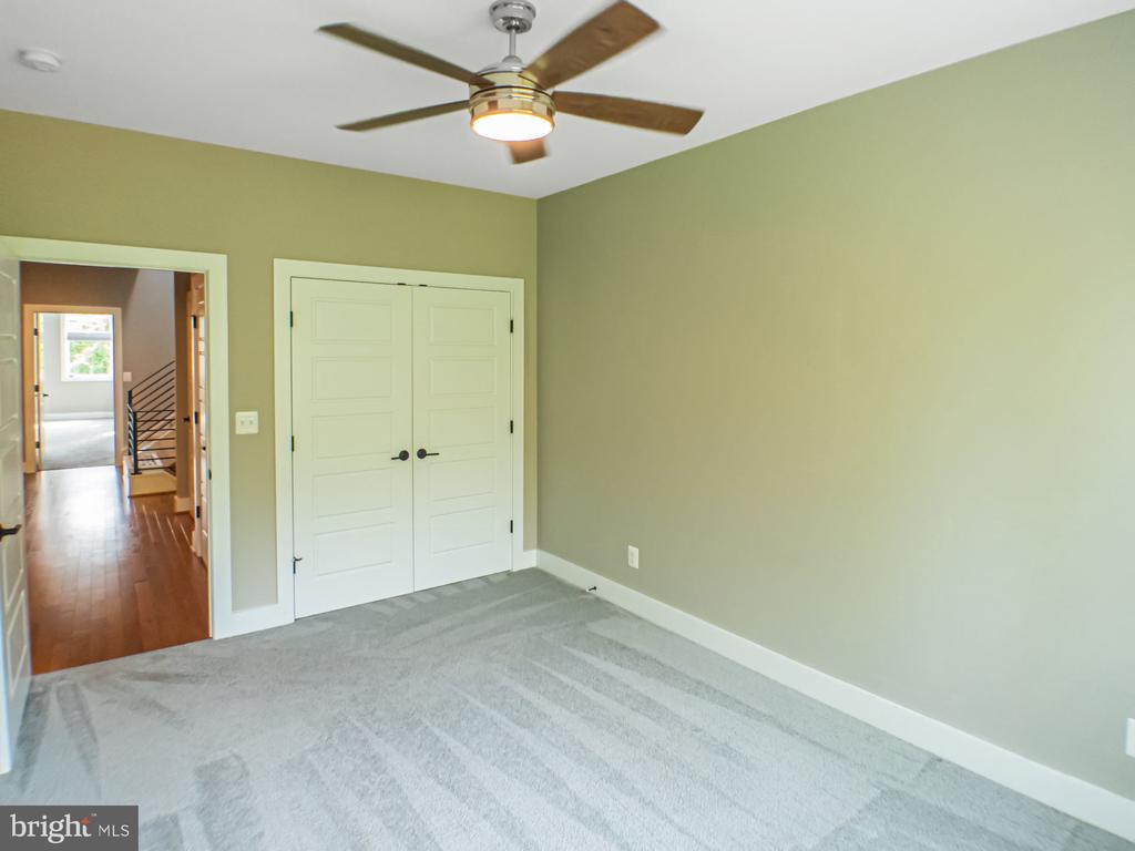 579 LOCHLYN HILL DR, CHARLOTTESVILLE, Virginia 22901, 3 Bedrooms Bedrooms, ,3 BathroomsBathrooms,Residential,579 LOCHLYN HILL DR,VACO2000228 MLS # VACO2000228