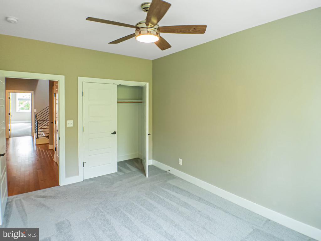 579 LOCHLYN HILL DR, CHARLOTTESVILLE, Virginia 22901, 3 Bedrooms Bedrooms, ,3 BathroomsBathrooms,Residential,579 LOCHLYN HILL DR,VACO2000228 MLS # VACO2000228