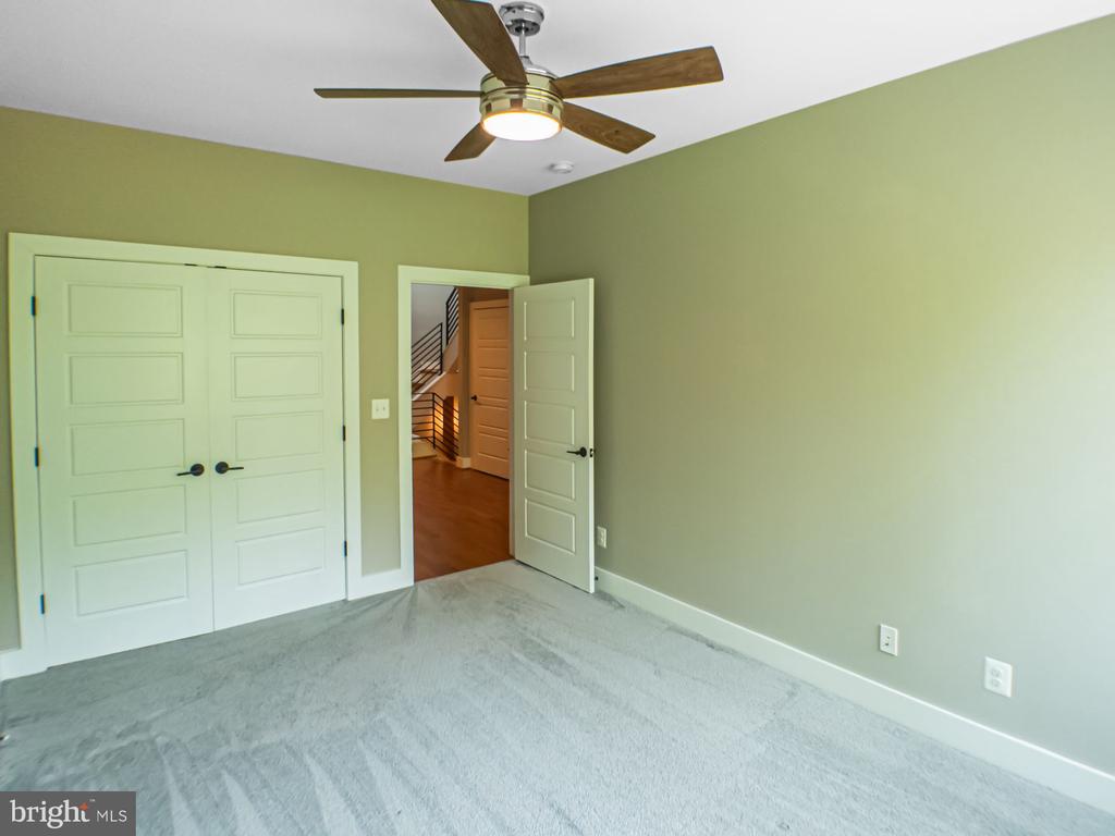 579 LOCHLYN HILL DR, CHARLOTTESVILLE, Virginia 22901, 3 Bedrooms Bedrooms, ,3 BathroomsBathrooms,Residential,579 LOCHLYN HILL DR,VACO2000228 MLS # VACO2000228