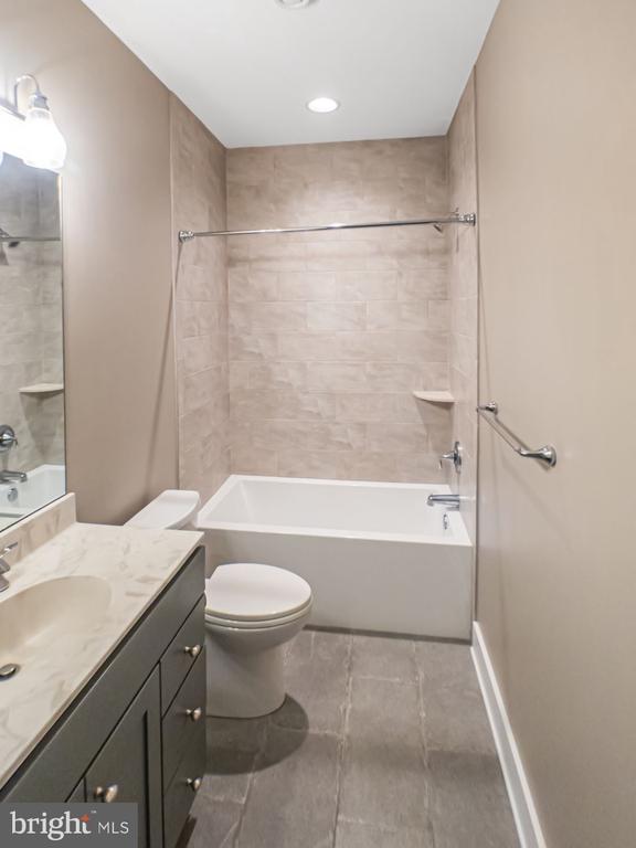 579 LOCHLYN HILL DR, CHARLOTTESVILLE, Virginia 22901, 3 Bedrooms Bedrooms, ,3 BathroomsBathrooms,Residential,579 LOCHLYN HILL DR,VACO2000228 MLS # VACO2000228