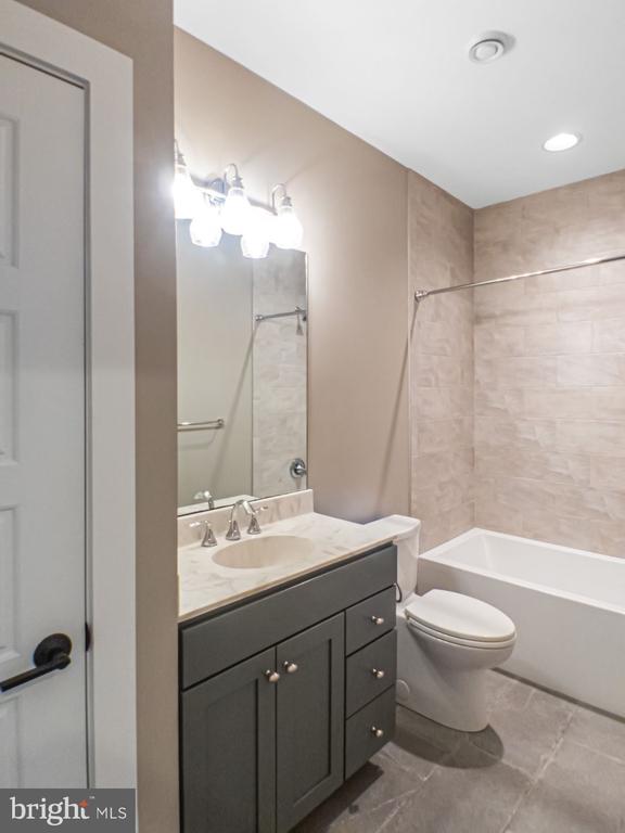 579 LOCHLYN HILL DR, CHARLOTTESVILLE, Virginia 22901, 3 Bedrooms Bedrooms, ,3 BathroomsBathrooms,Residential,579 LOCHLYN HILL DR,VACO2000228 MLS # VACO2000228