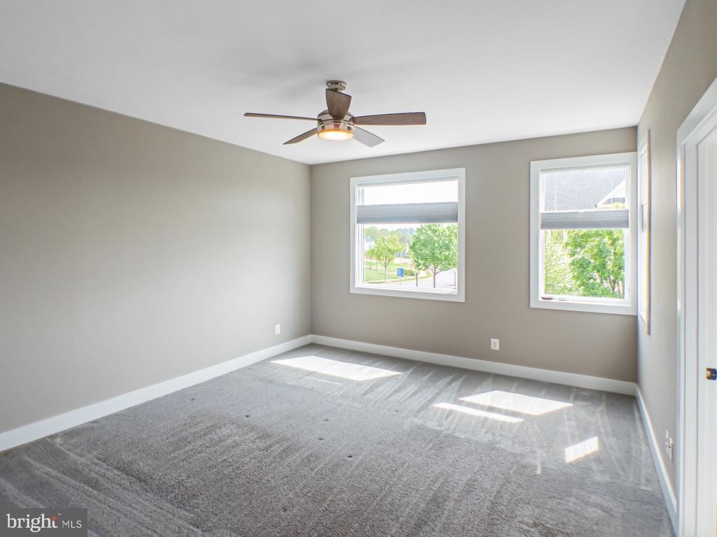 579 LOCHLYN HILL DR, CHARLOTTESVILLE, Virginia 22901, 3 Bedrooms Bedrooms, ,3 BathroomsBathrooms,Residential,579 LOCHLYN HILL DR,VACO2000228 MLS # VACO2000228