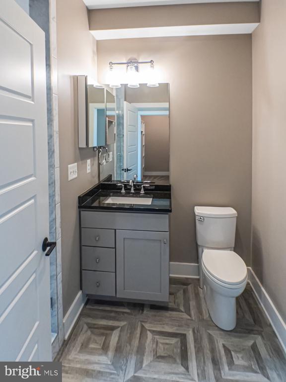 579 LOCHLYN HILL DR, CHARLOTTESVILLE, Virginia 22901, 3 Bedrooms Bedrooms, ,3 BathroomsBathrooms,Residential,579 LOCHLYN HILL DR,VACO2000228 MLS # VACO2000228