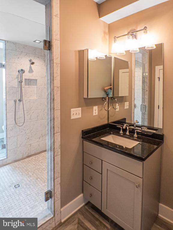 579 LOCHLYN HILL DR, CHARLOTTESVILLE, Virginia 22901, 3 Bedrooms Bedrooms, ,3 BathroomsBathrooms,Residential,579 LOCHLYN HILL DR,VACO2000228 MLS # VACO2000228