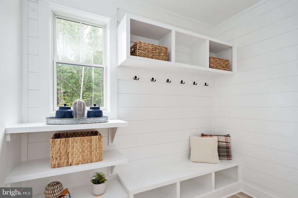 8558 HIGHCLERE LN, SPOTSYLVANIA, Virginia 22553, 4 Bedrooms Bedrooms, ,5 BathroomsBathrooms,Residential,8558 HIGHCLERE LN,VASP2040784 MLS # VASP2040784