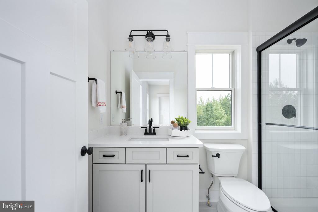 8558 HIGHCLERE LN, SPOTSYLVANIA, Virginia 22553, 4 Bedrooms Bedrooms, ,5 BathroomsBathrooms,Residential,8558 HIGHCLERE LN,VASP2040784 MLS # VASP2040784